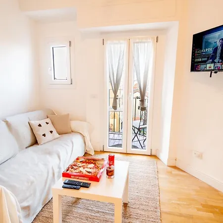 Due Passi Da Stazione Coffee + Wifi Apartment